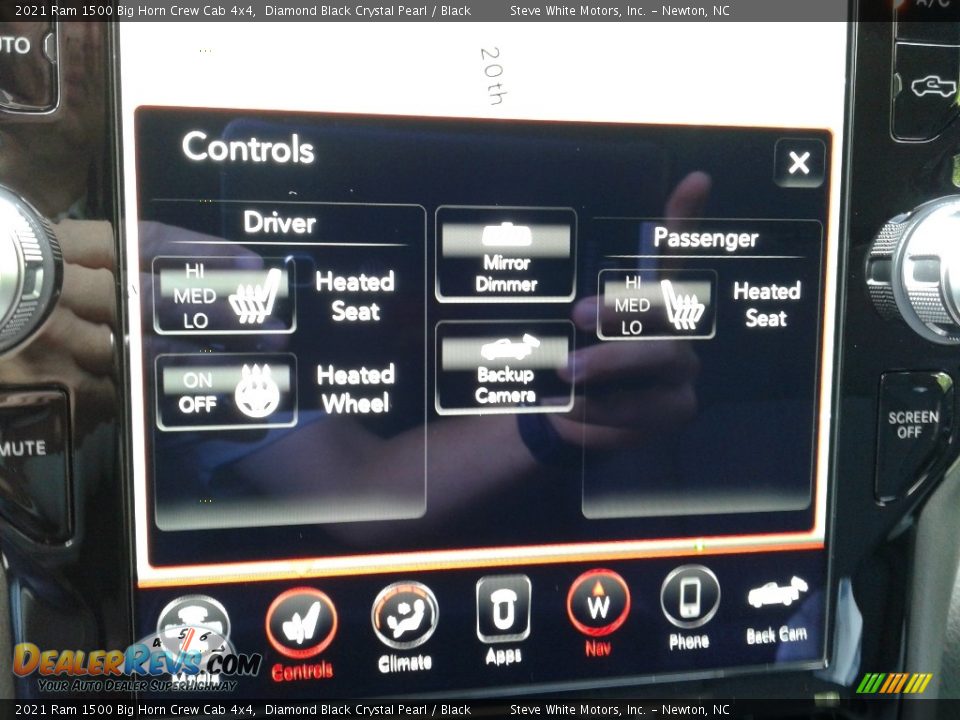 2021 Ram 1500 Big Horn Crew Cab 4x4 Diamond Black Crystal Pearl / Black Photo #26