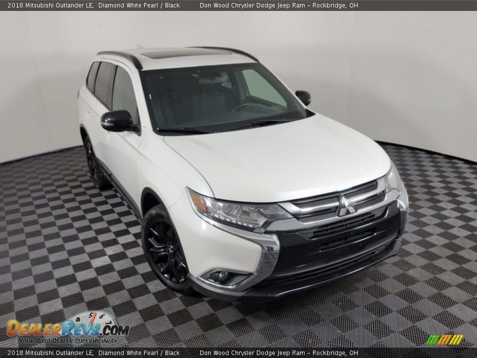 2018 Mitsubishi Outlander LE Diamond White Pearl / Black Photo #4