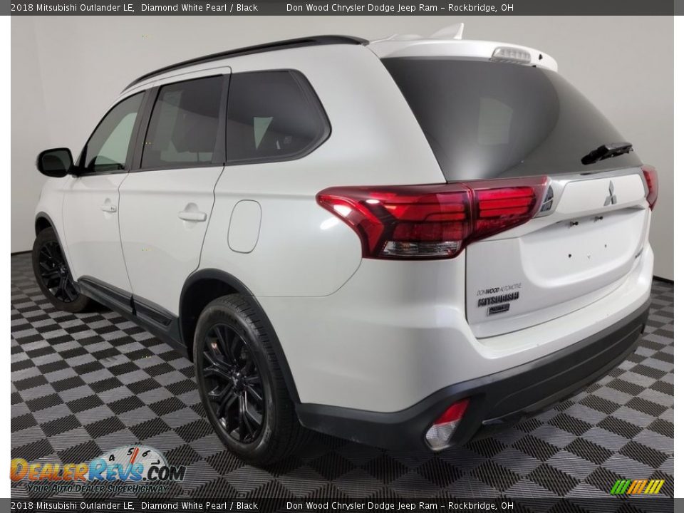 2018 Mitsubishi Outlander LE Diamond White Pearl / Black Photo #8