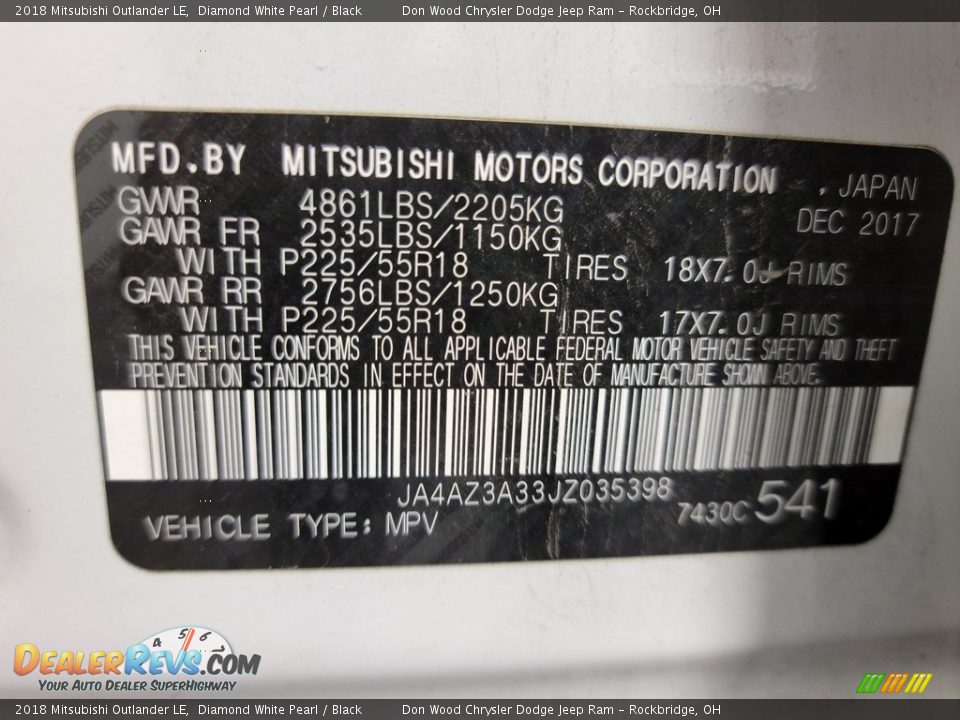 2018 Mitsubishi Outlander LE Diamond White Pearl / Black Photo #33