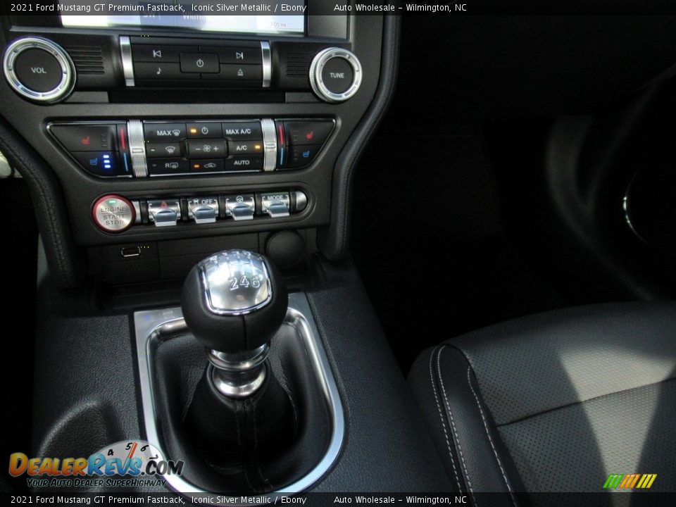 2021 Ford Mustang GT Premium Fastback Shifter Photo #19