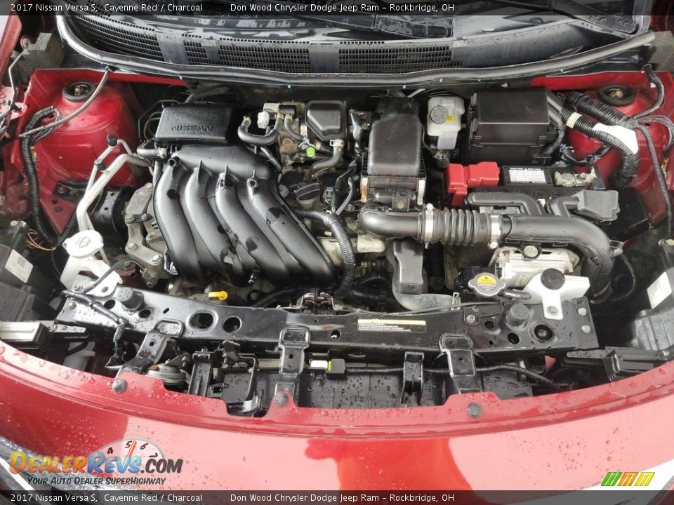 2017 Nissan Versa S Cayenne Red / Charcoal Photo #11