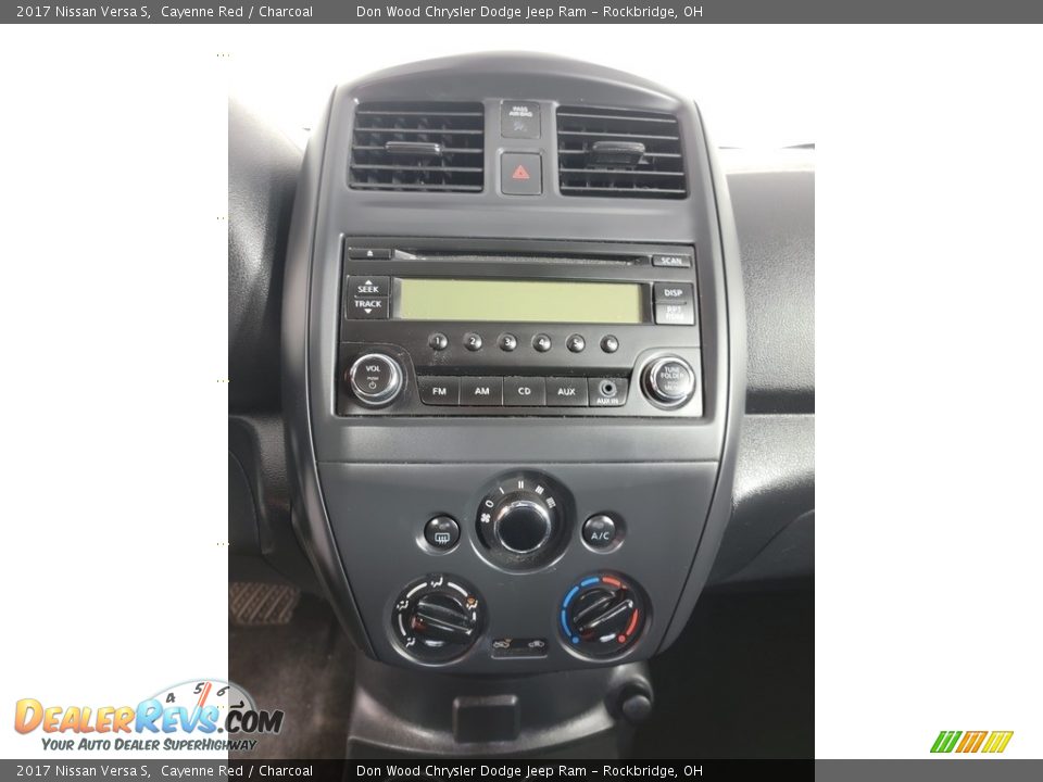 2017 Nissan Versa S Cayenne Red / Charcoal Photo #19
