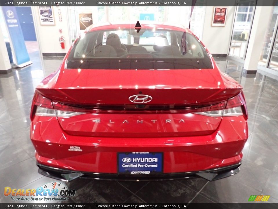 2021 Hyundai Elantra SEL Calypso Red / Black Photo #4