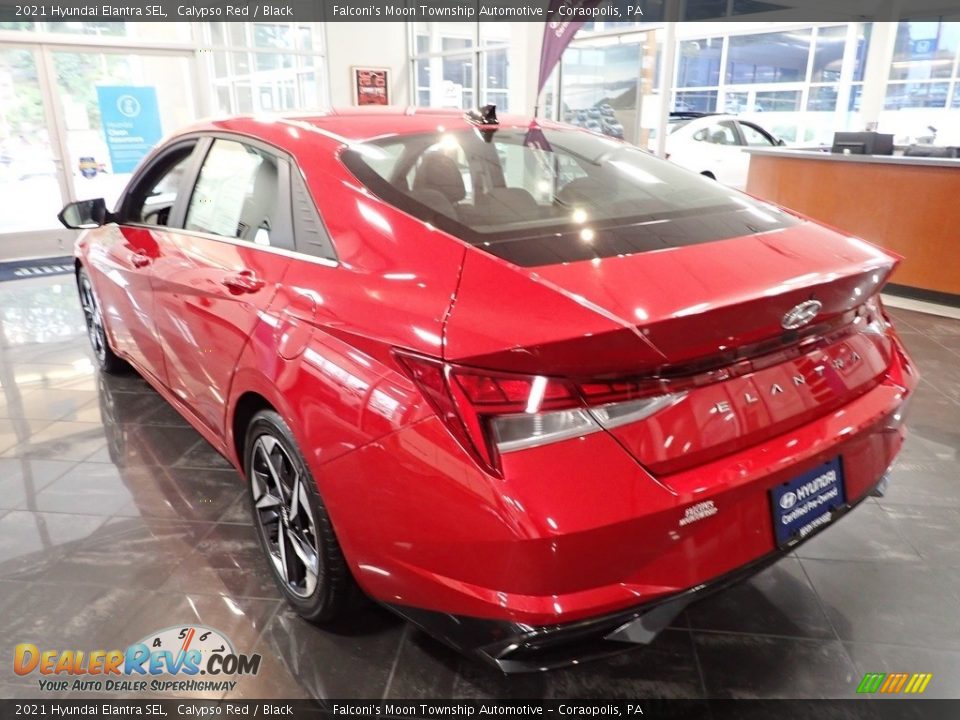 2021 Hyundai Elantra SEL Calypso Red / Black Photo #5