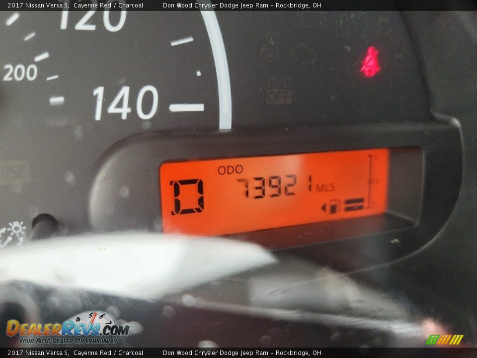 2017 Nissan Versa S Cayenne Red / Charcoal Photo #27