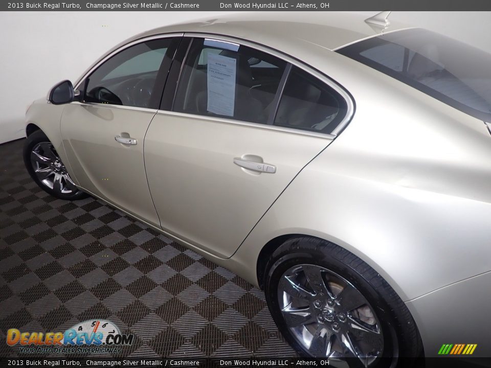 2013 Buick Regal Turbo Champagne Silver Metallic / Cashmere Photo #17