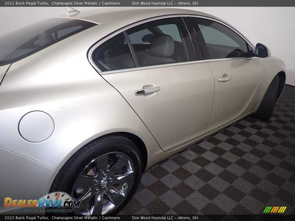 2013 Buick Regal Turbo Champagne Silver Metallic / Cashmere Photo #18