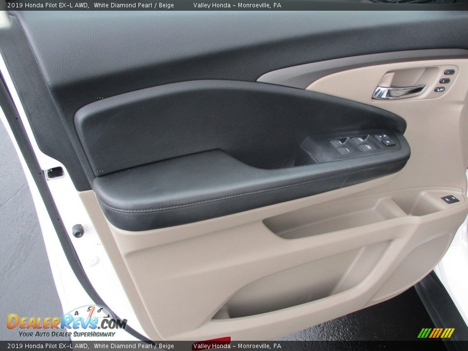 2019 Honda Pilot EX-L AWD White Diamond Pearl / Beige Photo #10