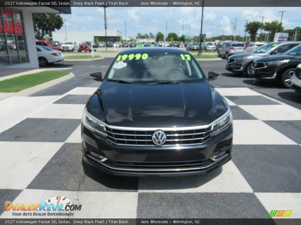 2017 Volkswagen Passat SEL Sedan Deep Black Pearl / Titan Black Photo #2