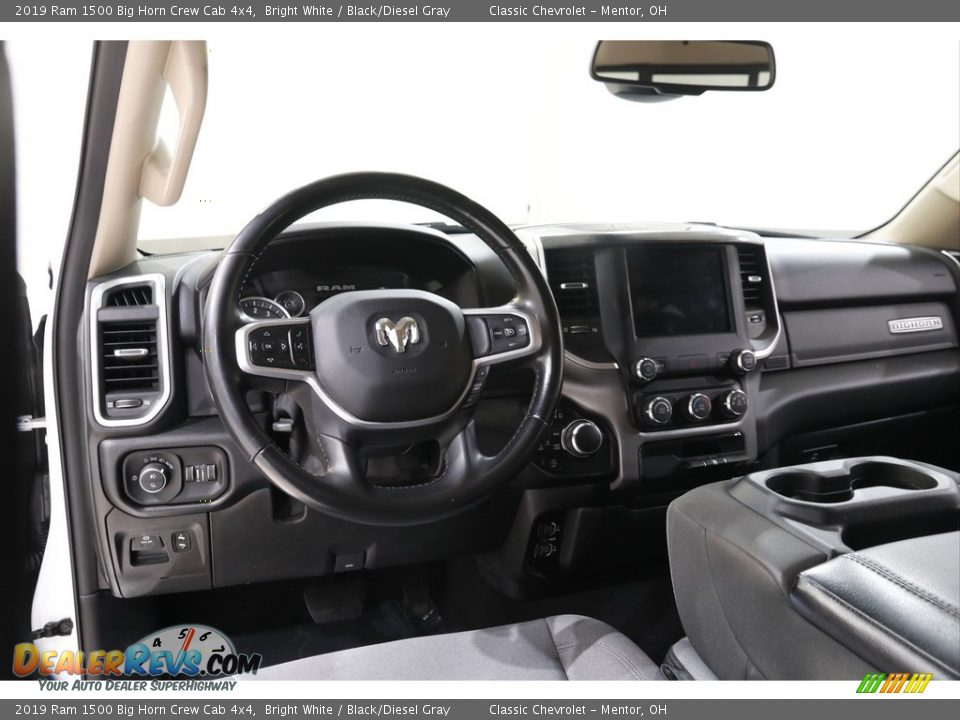 2019 Ram 1500 Big Horn Crew Cab 4x4 Bright White / Black/Diesel Gray Photo #6