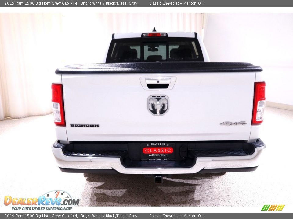 2019 Ram 1500 Big Horn Crew Cab 4x4 Bright White / Black/Diesel Gray Photo #17