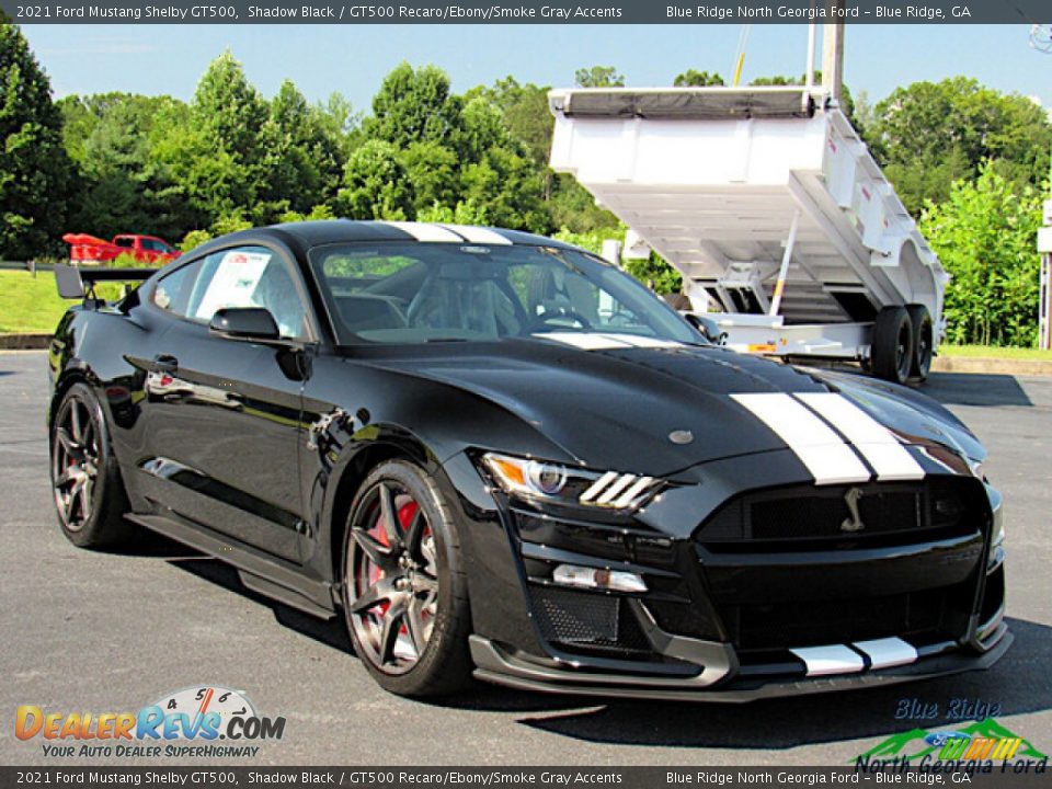 Front 3/4 View of 2021 Ford Mustang Shelby GT500 Photo #8