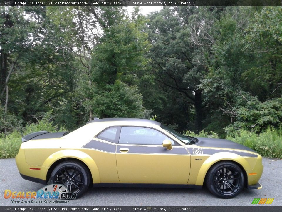 Gold Rush 2021 Dodge Challenger R/T Scat Pack Widebody Photo #5