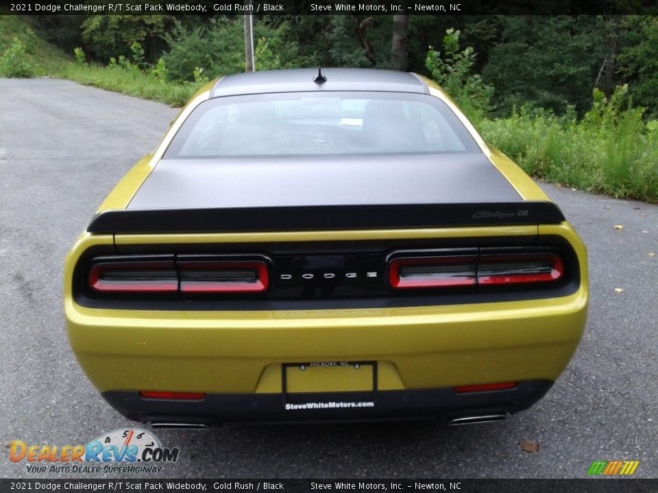2021 Dodge Challenger R/T Scat Pack Widebody Gold Rush / Black Photo #7