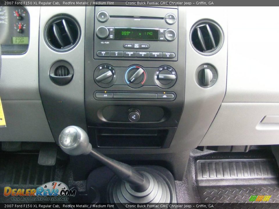 2007 Ford F150 XL Regular Cab Redfire Metallic / Medium Flint Photo #17
