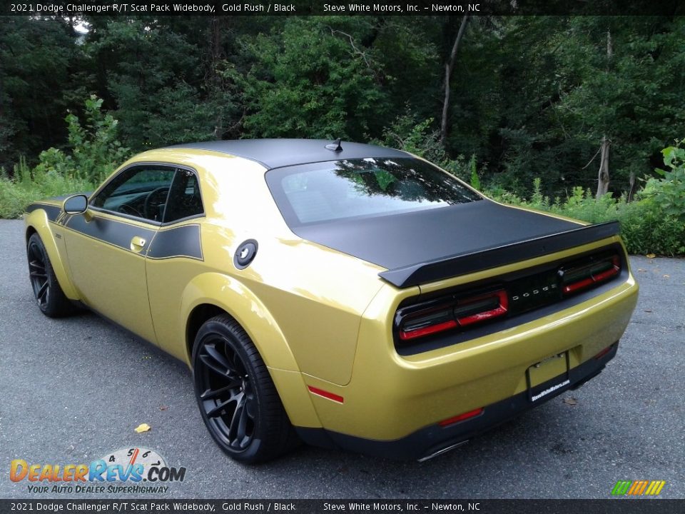 2021 Dodge Challenger R/T Scat Pack Widebody Gold Rush / Black Photo #8