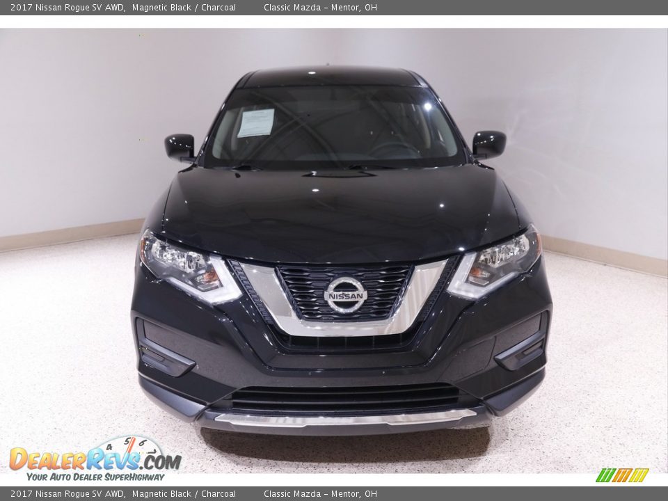 2017 Nissan Rogue SV AWD Magnetic Black / Charcoal Photo #2