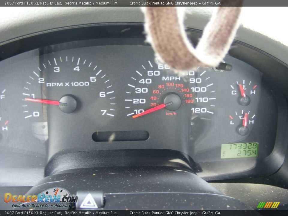 2007 Ford F150 XL Regular Cab Redfire Metallic / Medium Flint Photo #19