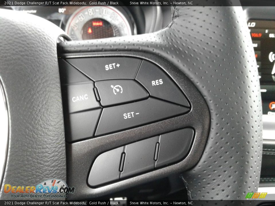 2021 Dodge Challenger R/T Scat Pack Widebody Steering Wheel Photo #18