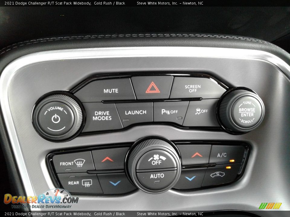 Controls of 2021 Dodge Challenger R/T Scat Pack Widebody Photo #23