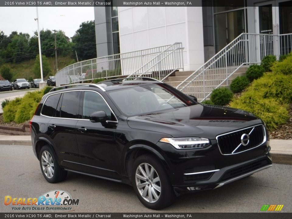 Front 3/4 View of 2016 Volvo XC90 T6 AWD Photo #1