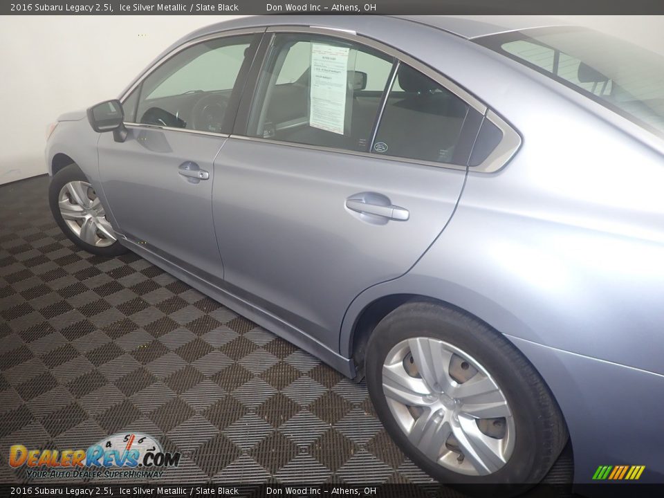 2016 Subaru Legacy 2.5i Ice Silver Metallic / Slate Black Photo #17