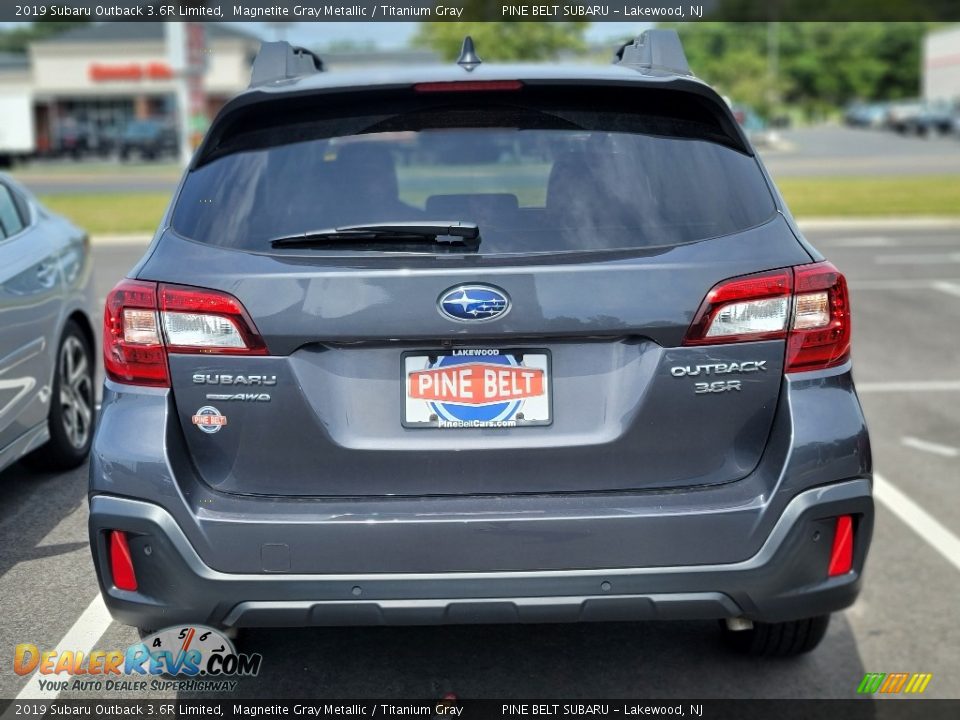 2019 Subaru Outback 3.6R Limited Magnetite Gray Metallic / Titanium Gray Photo #4