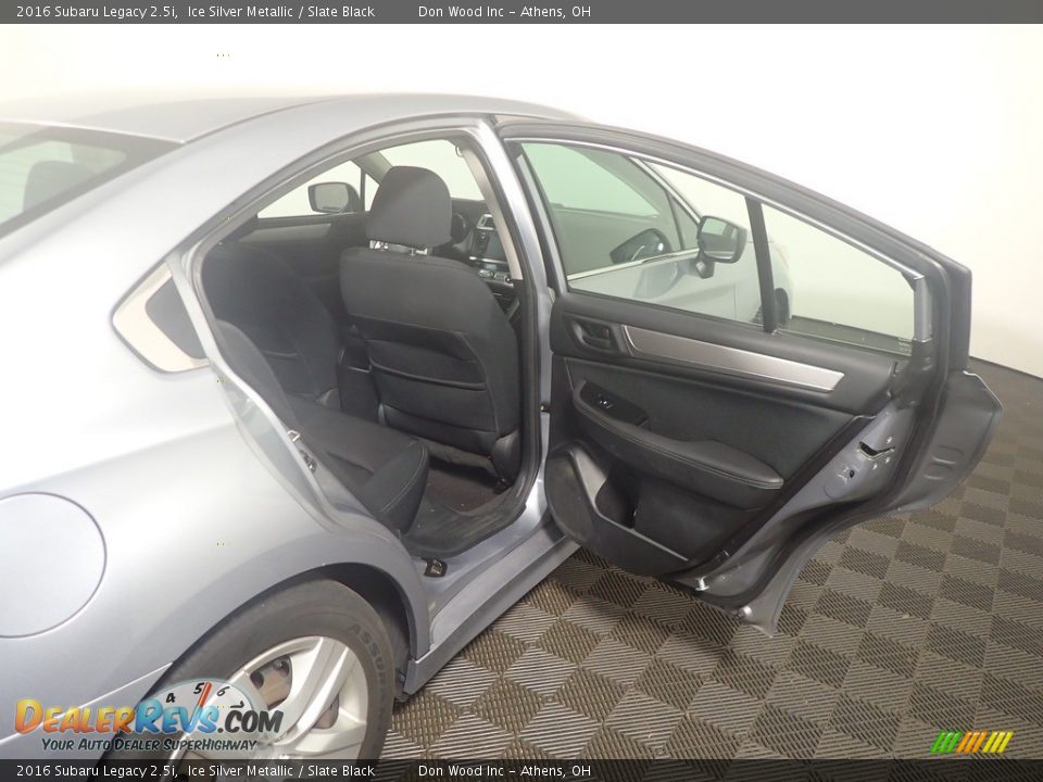 2016 Subaru Legacy 2.5i Ice Silver Metallic / Slate Black Photo #35