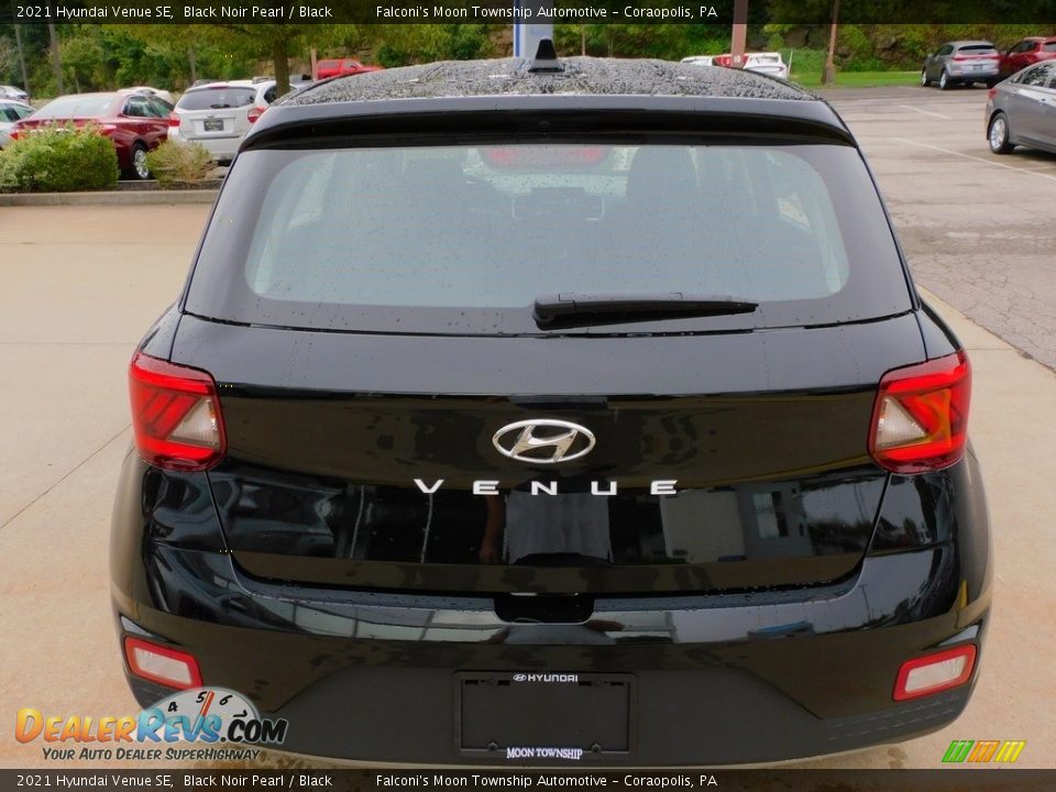 2021 Hyundai Venue SE Black Noir Pearl / Black Photo #3