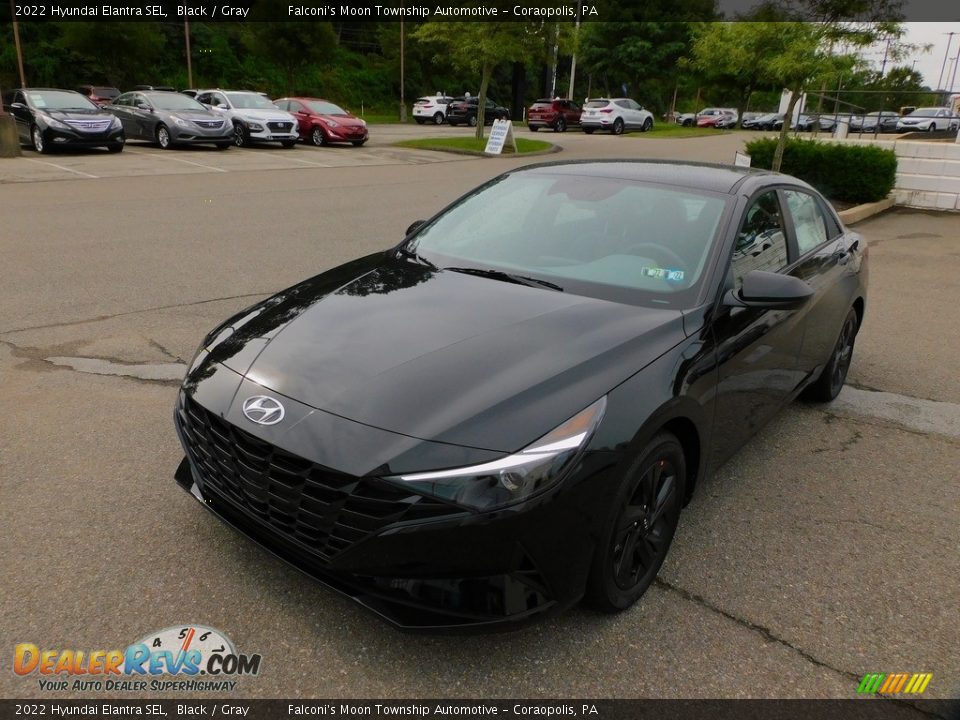 2022 Hyundai Elantra SEL Black / Gray Photo #7