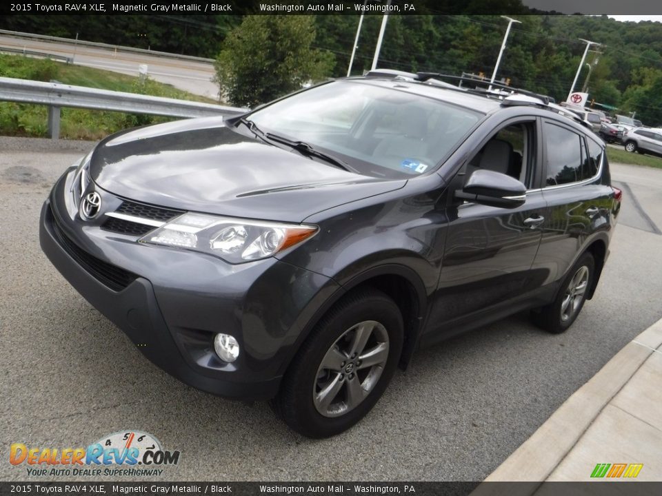 2015 Toyota RAV4 XLE Magnetic Gray Metallic / Black Photo #10