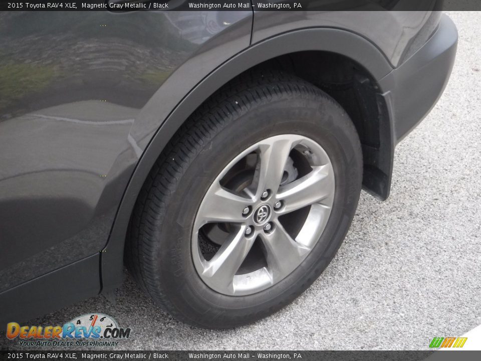 2015 Toyota RAV4 XLE Magnetic Gray Metallic / Black Photo #12