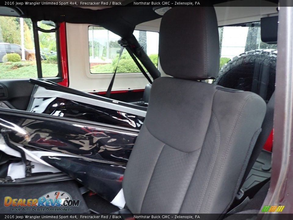 2016 Jeep Wrangler Unlimited Sport 4x4 Firecracker Red / Black Photo #17