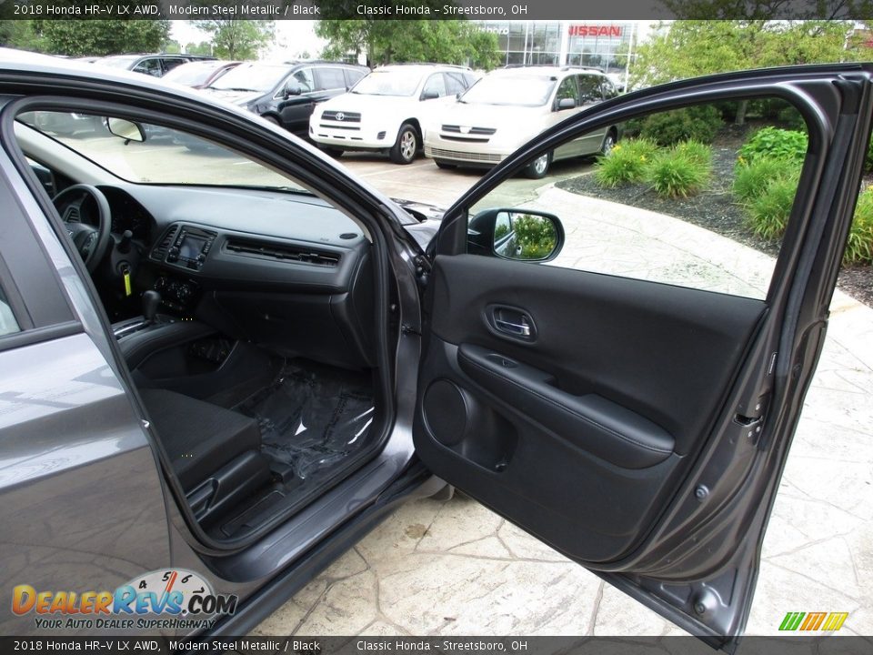 2018 Honda HR-V LX AWD Modern Steel Metallic / Black Photo #13