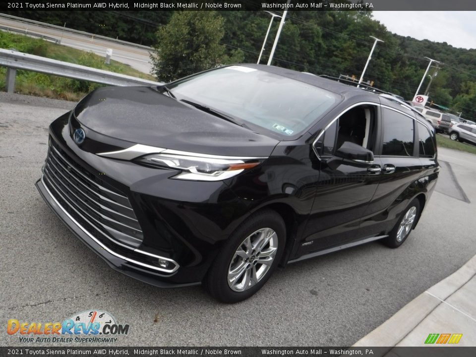 Midnight Black Metallic 2021 Toyota Sienna Platinum AWD Hybrid Photo #14