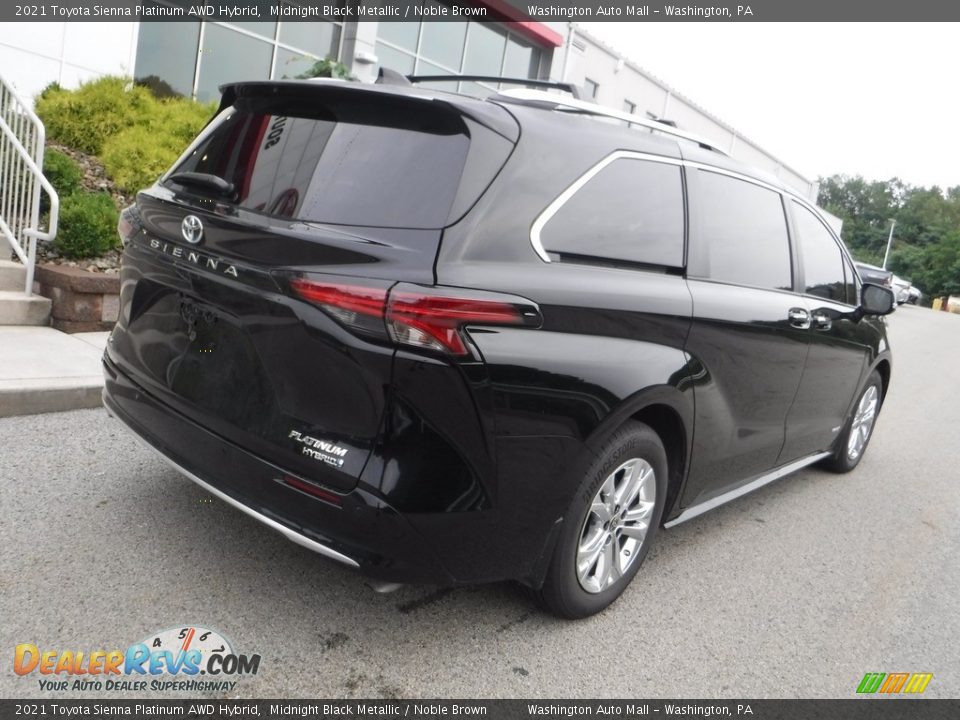 2021 Toyota Sienna Platinum AWD Hybrid Midnight Black Metallic / Noble Brown Photo #18