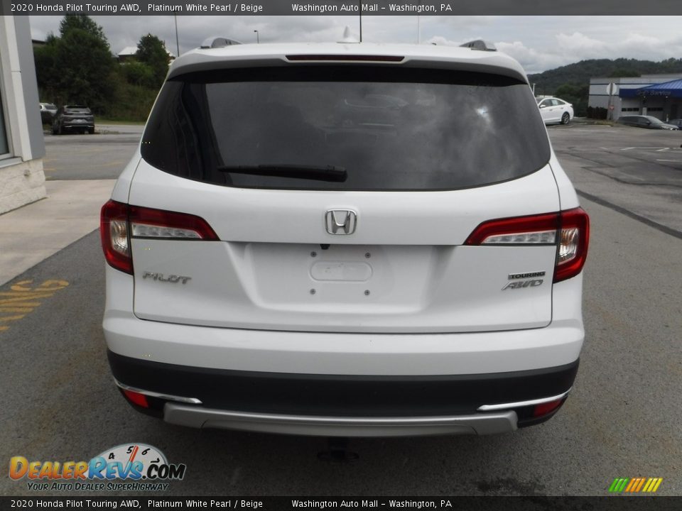 2020 Honda Pilot Touring AWD Platinum White Pearl / Beige Photo #9