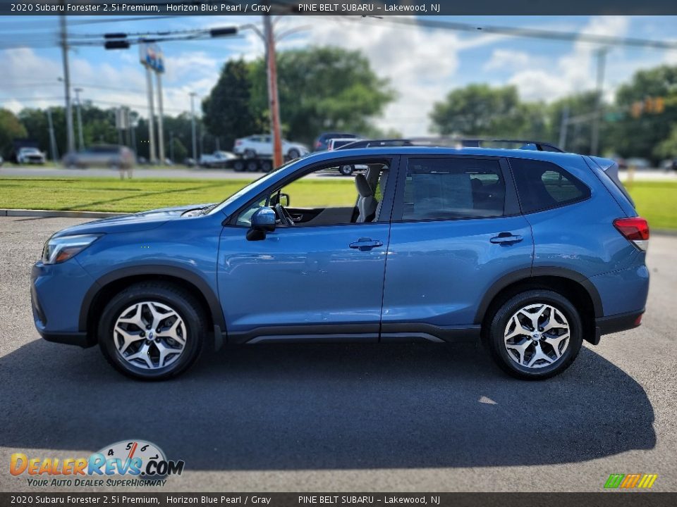 2020 Subaru Forester 2.5i Premium Horizon Blue Pearl / Gray Photo #18