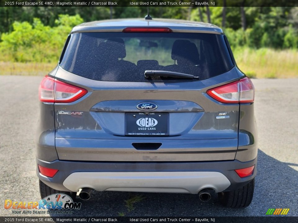 2015 Ford Escape SE 4WD Magnetic Metallic / Charcoal Black Photo #4