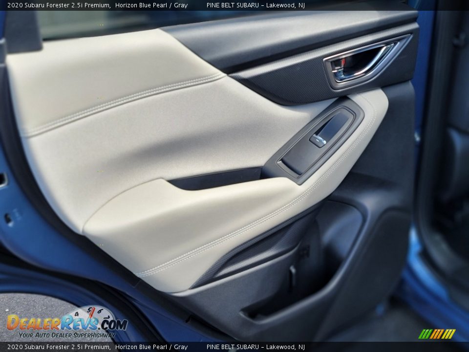 2020 Subaru Forester 2.5i Premium Horizon Blue Pearl / Gray Photo #33