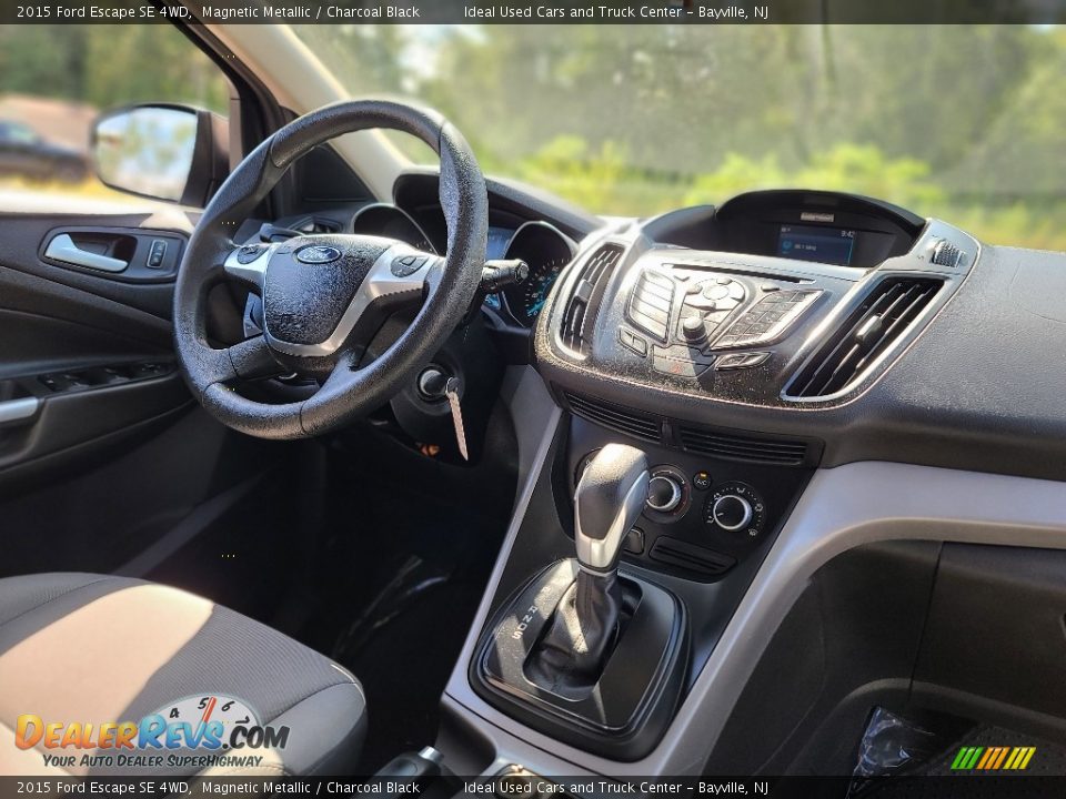 2015 Ford Escape SE 4WD Magnetic Metallic / Charcoal Black Photo #11