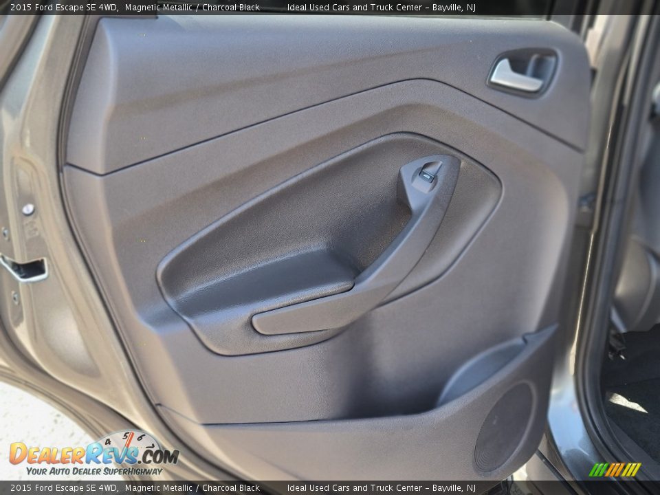 2015 Ford Escape SE 4WD Magnetic Metallic / Charcoal Black Photo #17