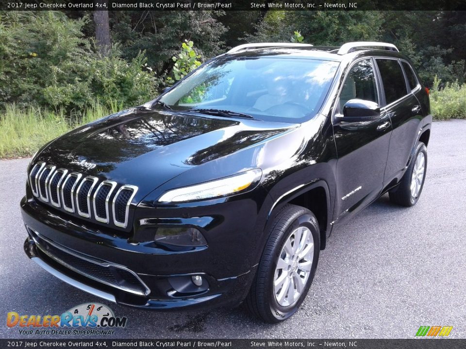 Diamond Black Crystal Pearl 2017 Jeep Cherokee Overland 4x4 Photo #2