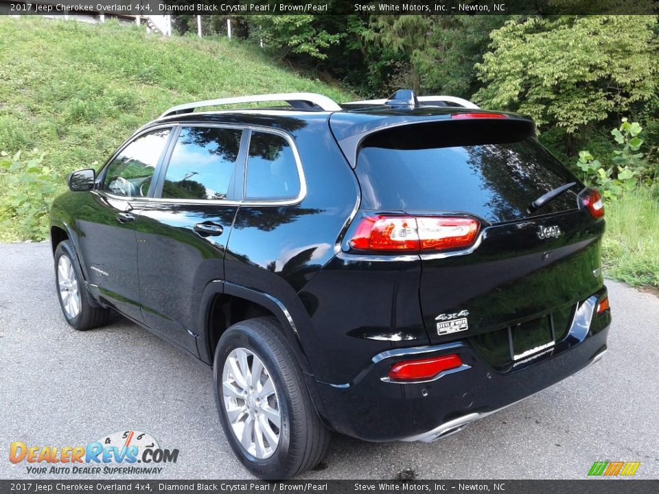 Diamond Black Crystal Pearl 2017 Jeep Cherokee Overland 4x4 Photo #8