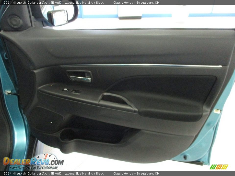 Door Panel of 2014 Mitsubishi Outlander Sport SE AWD Photo #14