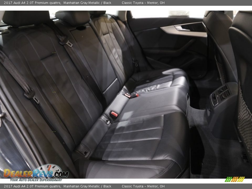 2017 Audi A4 2.0T Premium quattro Manhattan Gray Metallic / Black Photo #17