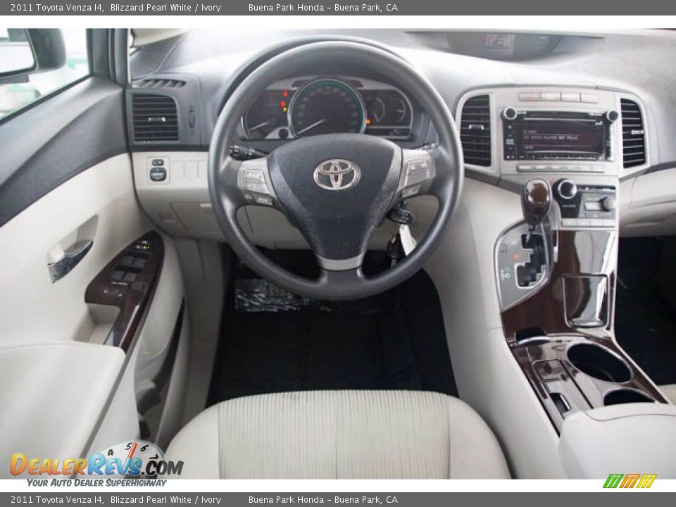 2011 Toyota Venza I4 Blizzard Pearl White / Ivory Photo #5