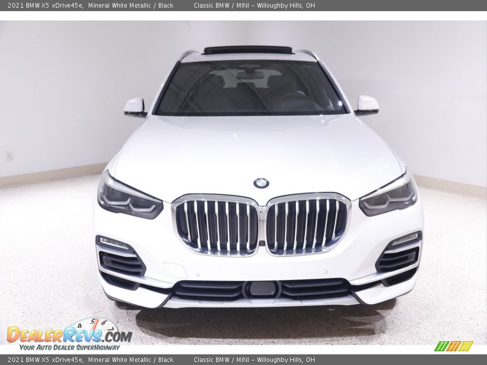 2021 BMW X5 xDrive45e Mineral White Metallic / Black Photo #2