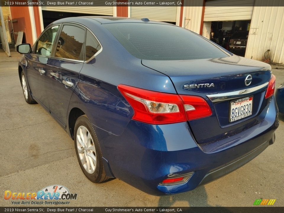 2019 Nissan Sentra SV Deep Blue Pearl / Charcoal Photo #4